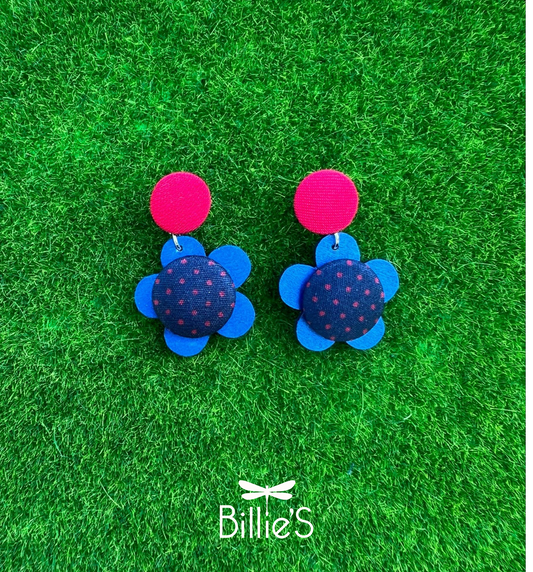 Petite Denise à pois bleu et rouge