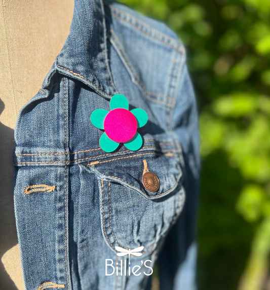 Broche vert et fushia